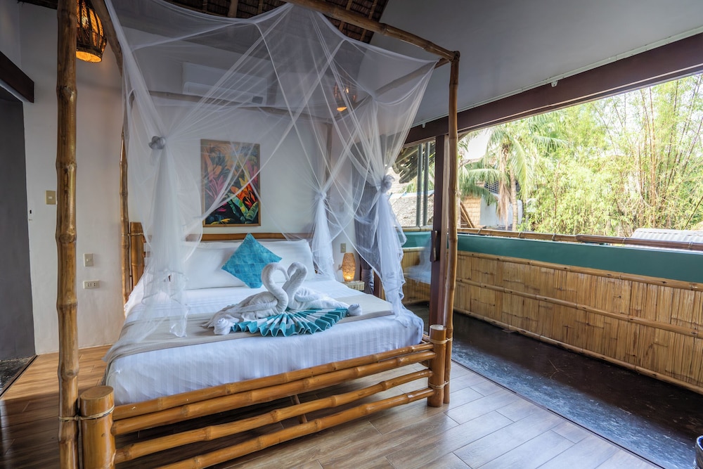 4 BEDROOMS, DELUXE, VILLA, BEACH FRONT, PRIVATE POOL