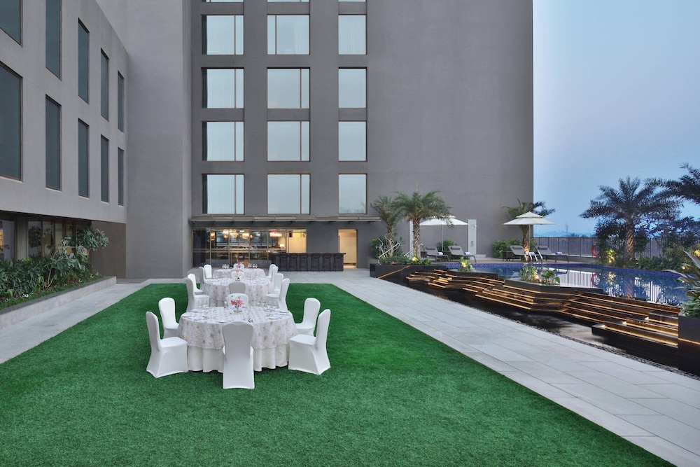 Courtyard By Marriott Siliguri 62/64