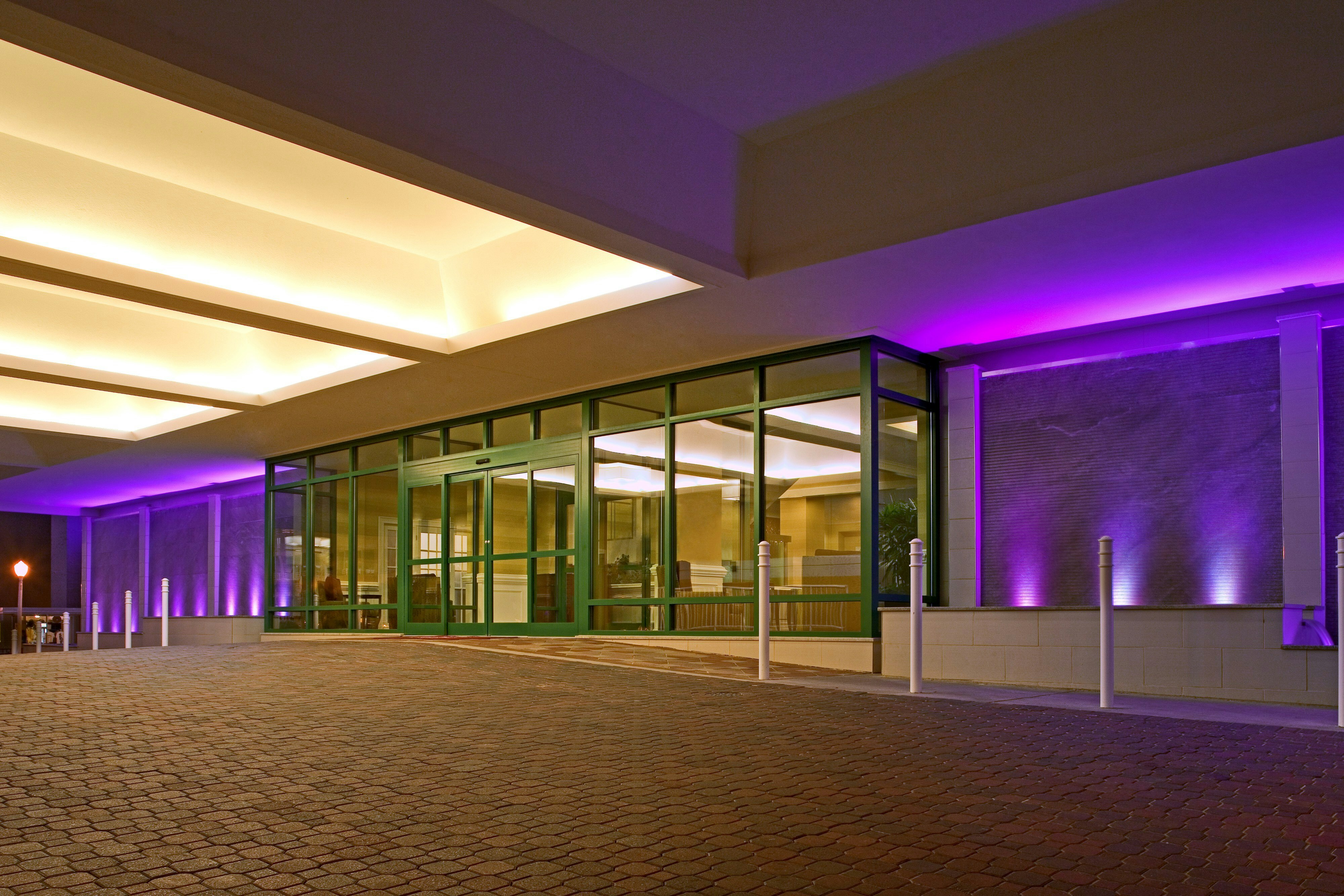 Sheraton Virginia Beach Oceanfront Hotel in VIRGINIA BEACH - VA