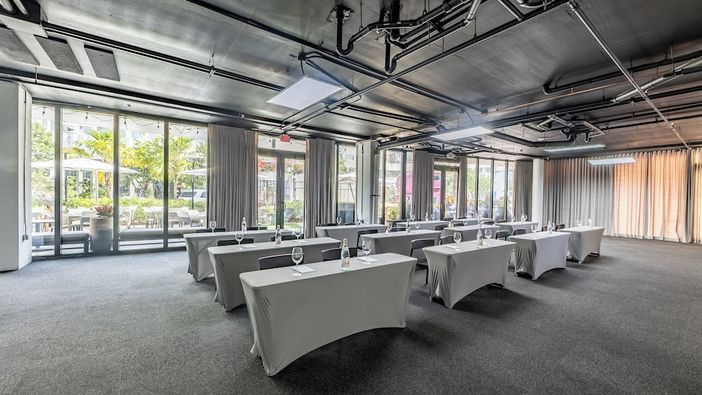 Anglers Hotel Miami Beach 49/78