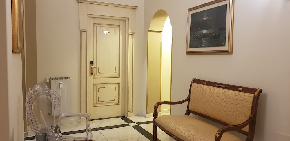 Hotel Duca D Aosta 25/29