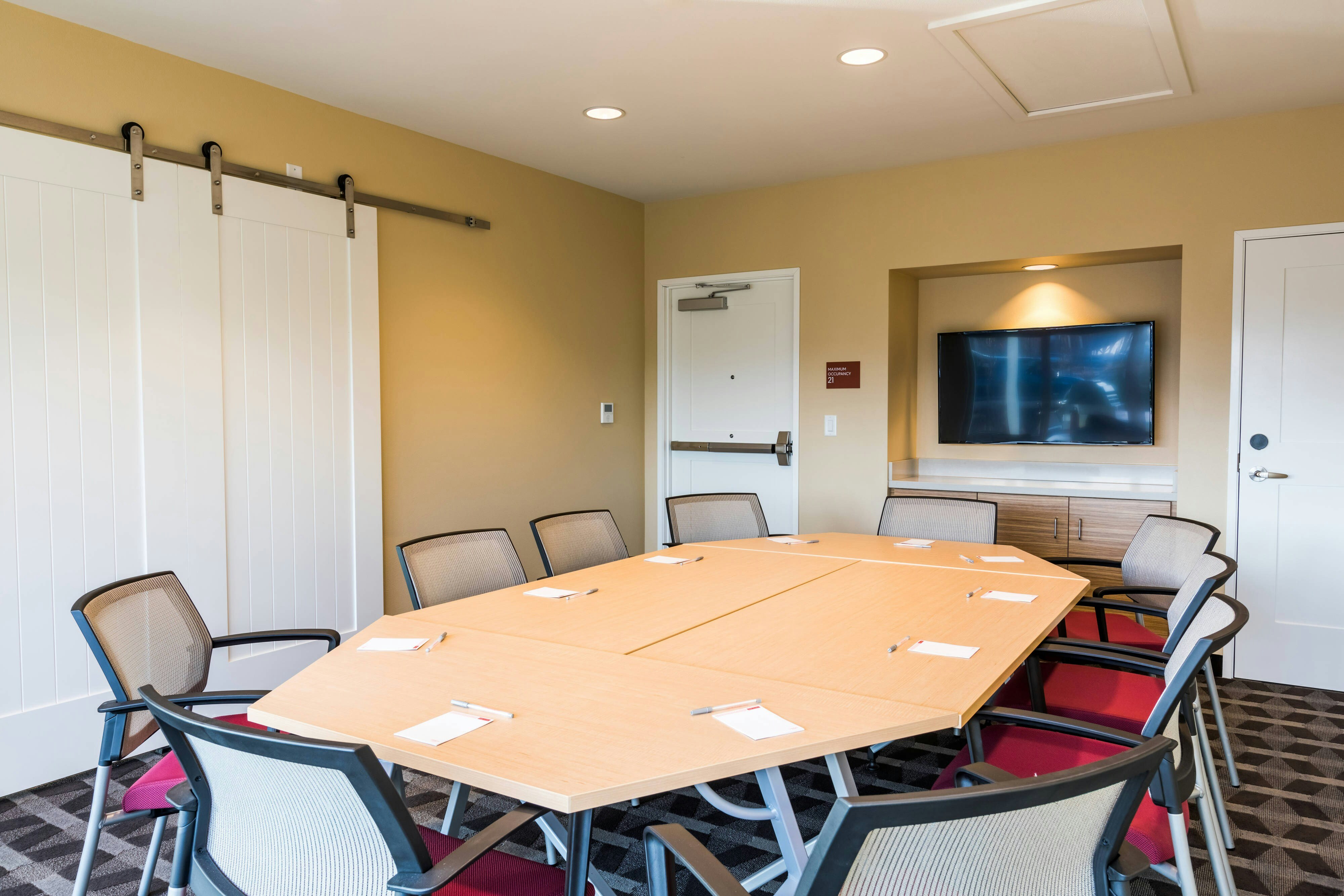 Towneplace Suites By Marriott Portland Beaverton 38/43