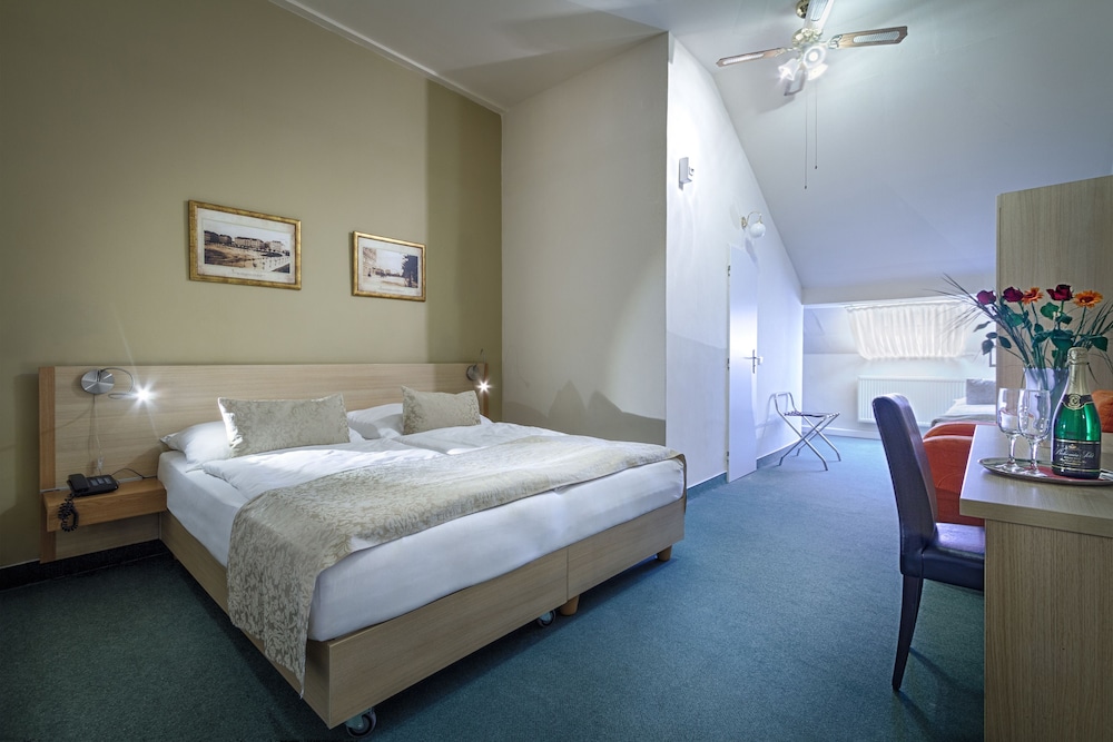 Taurus Hotel Prague 20/65