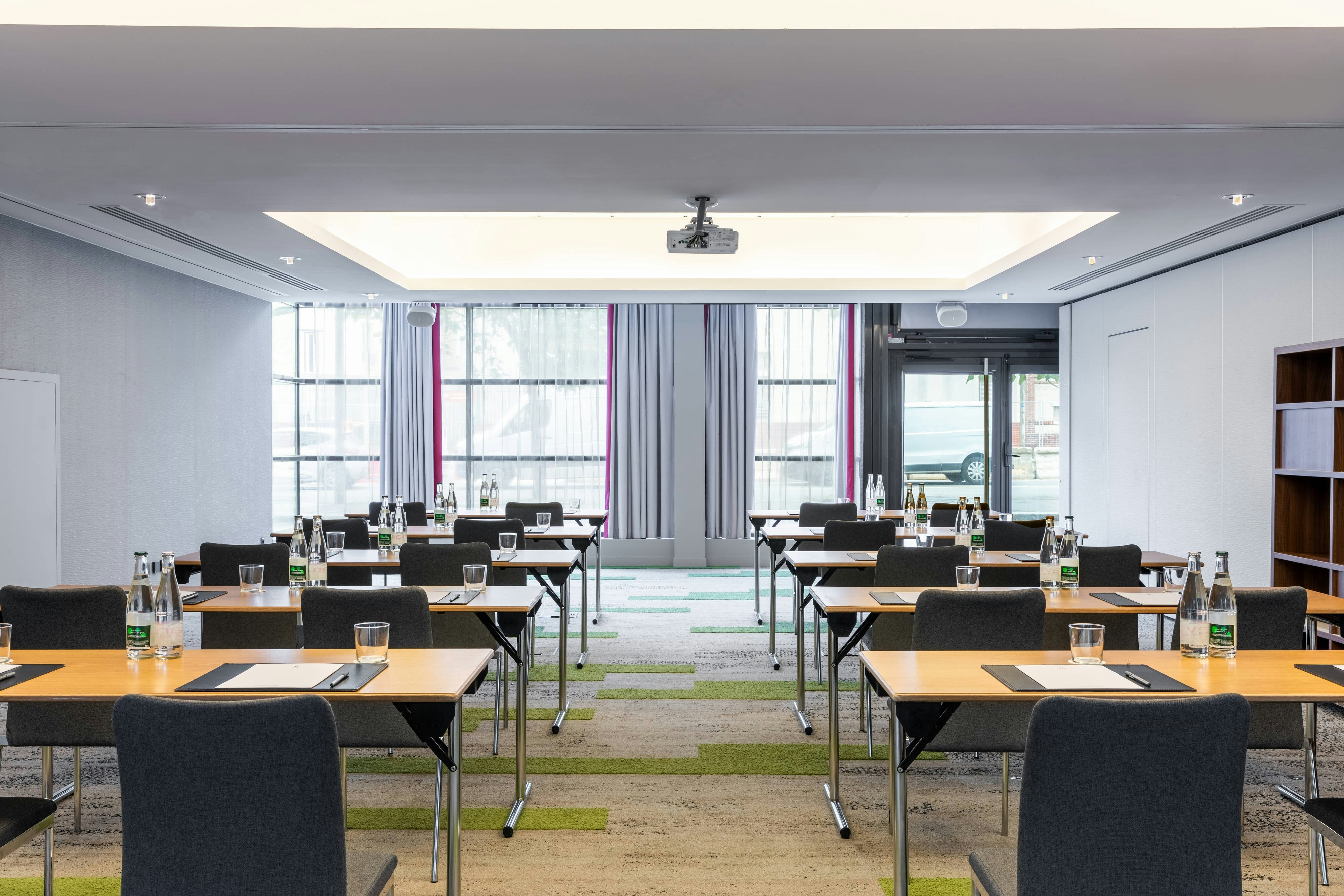 Courtyard By Marriott Paris Saint Denis 28/35
