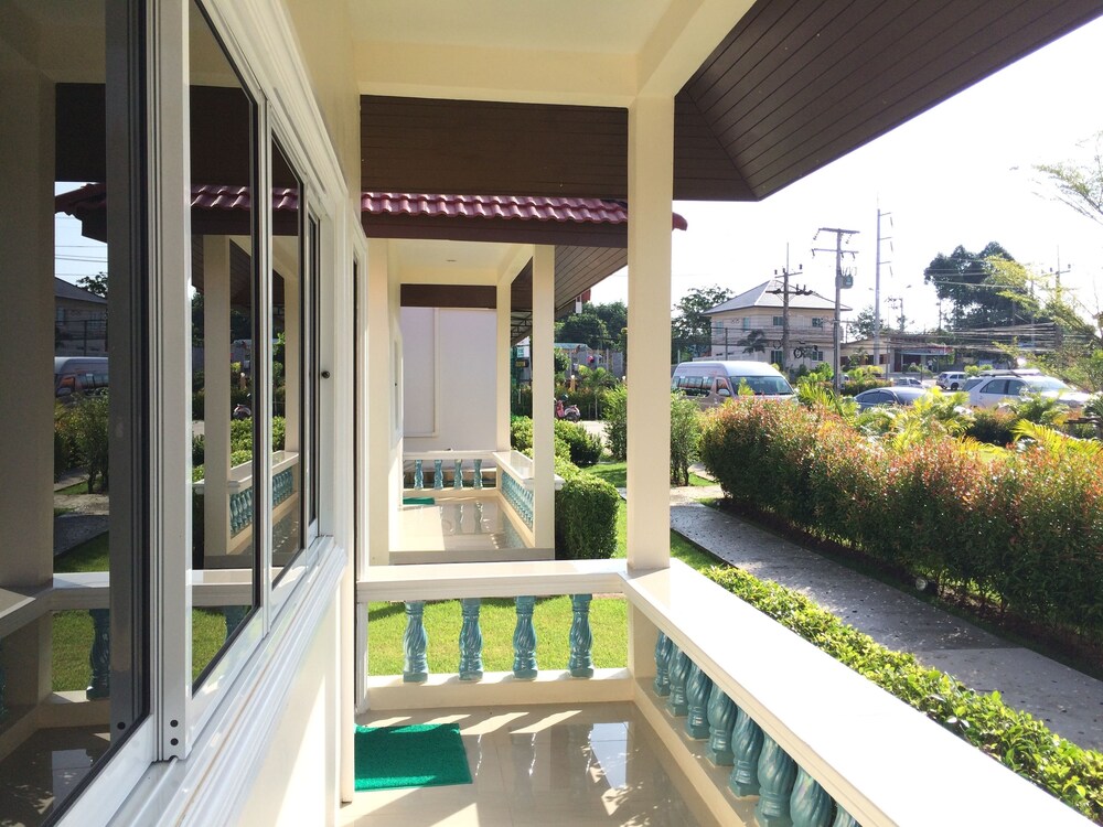 Phuket Airport Villa 4/80