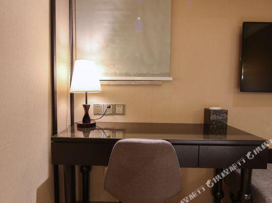 Haoyi Hotel 46/50