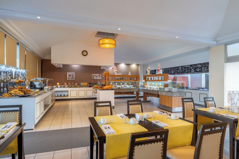 Ozlem Garden Hotel 50/62