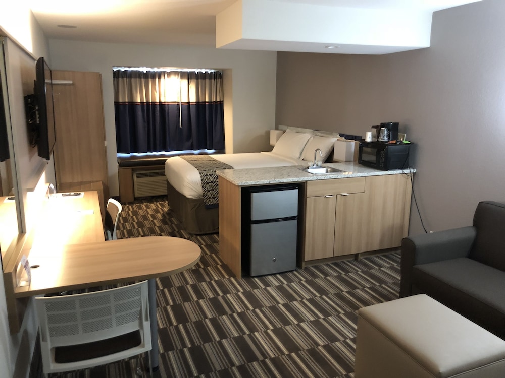 Microtel Inn and Suites by Wyndham Baton Rouge 6/13