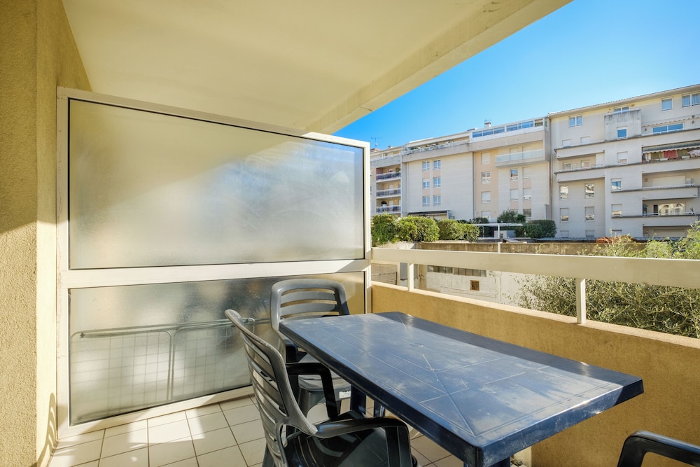 ResidHotel Cannes Festival 27/34