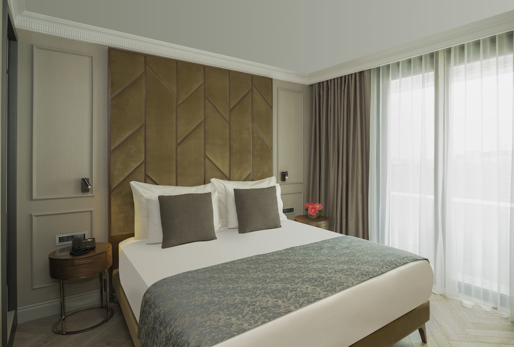 Nena Hotel 16/47