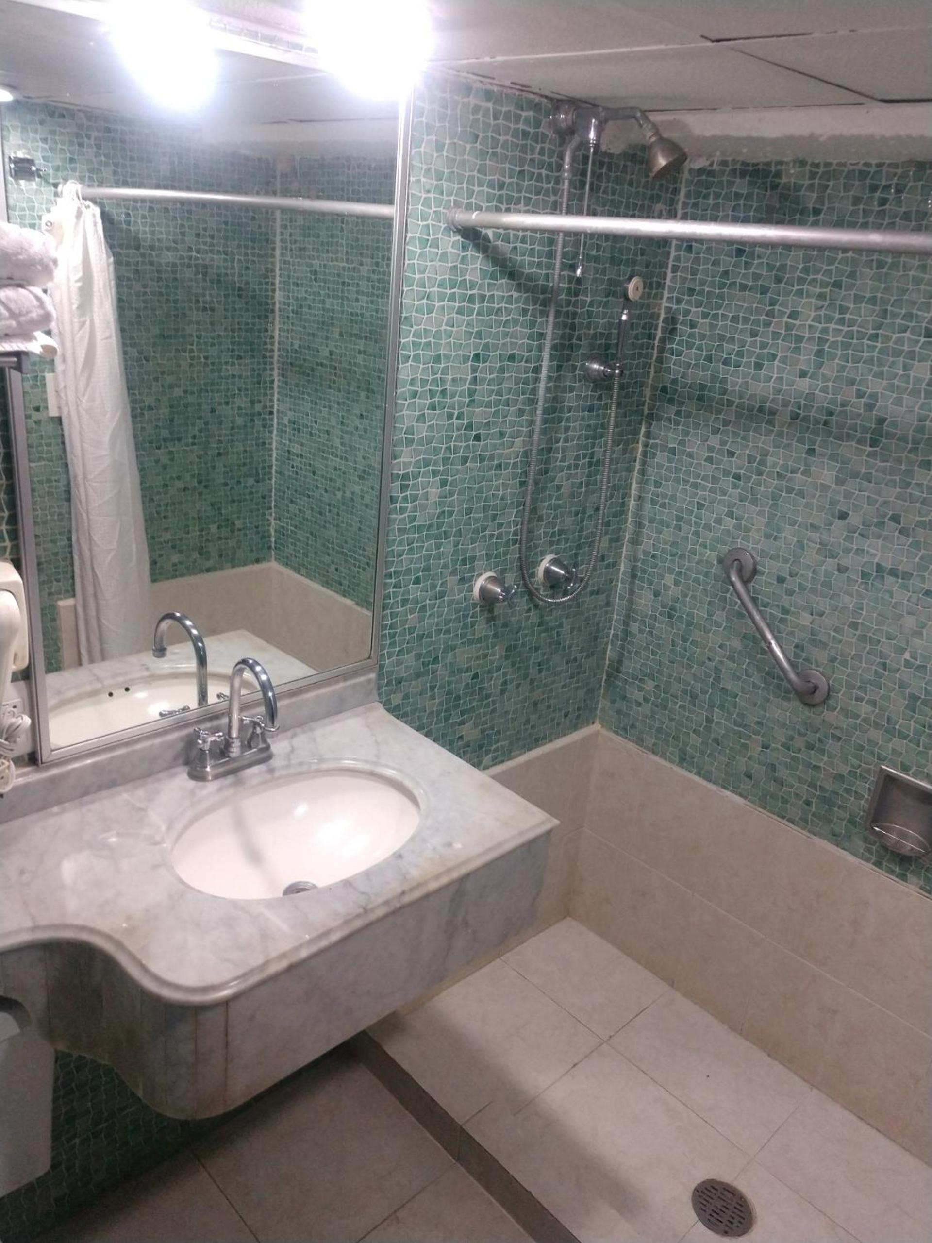 غرفة قياسية بسريرين مزدوجين، BEST WESTERN MAYA TABASCO 4/4