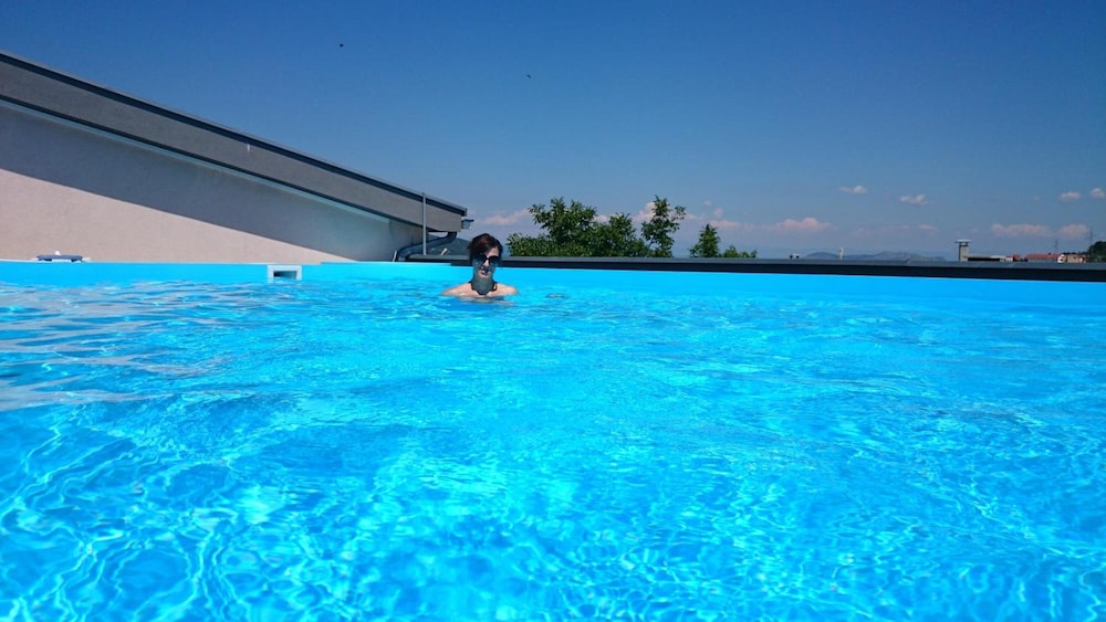 Prvan Hotel 30/36