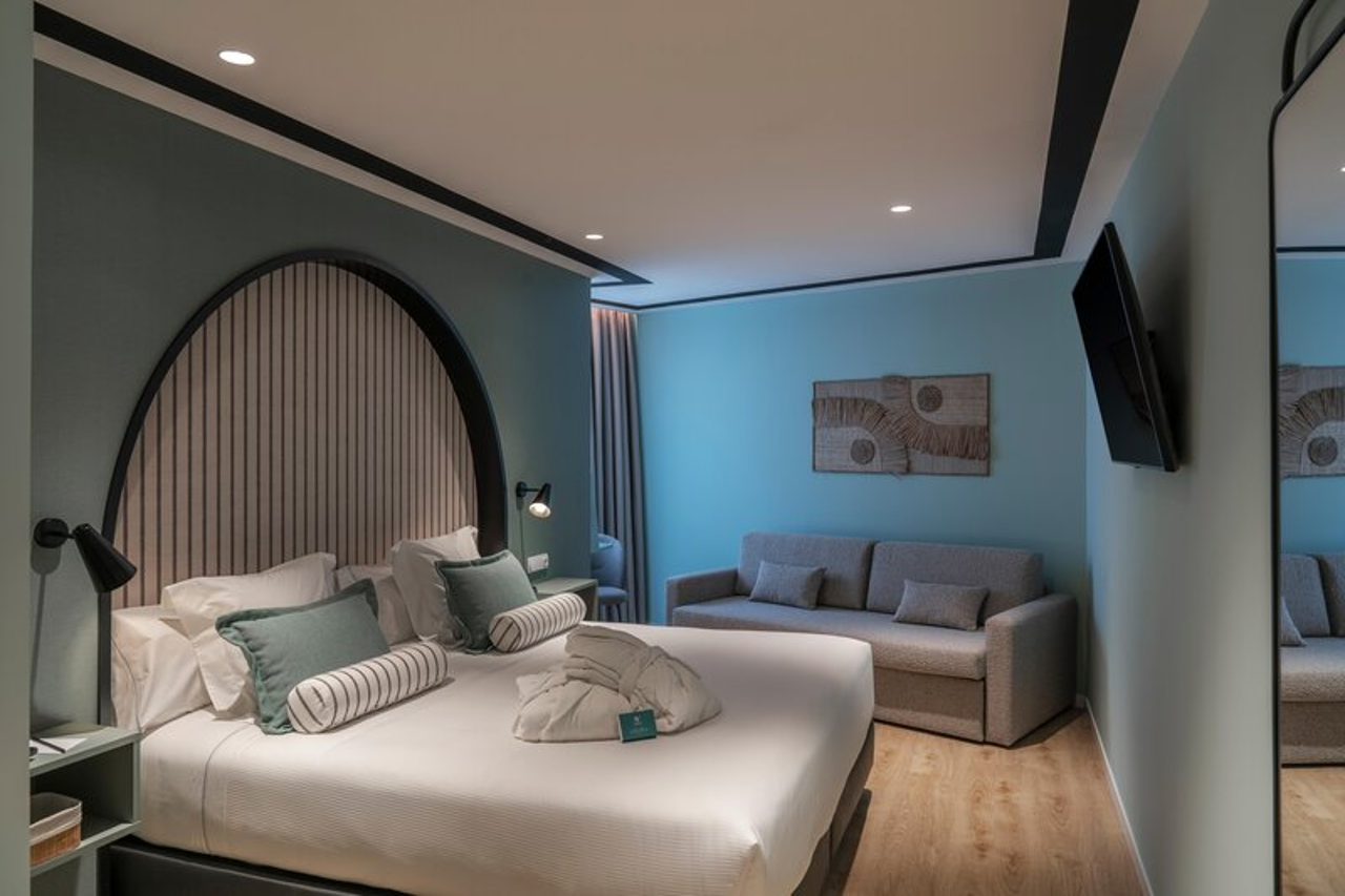 Hotel Vincci Bonjardim 76/131