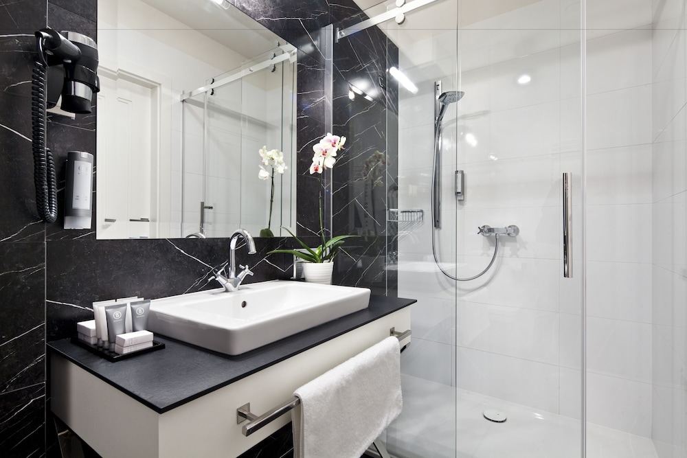 Wyndham Grand Krakow Old Town 71/72