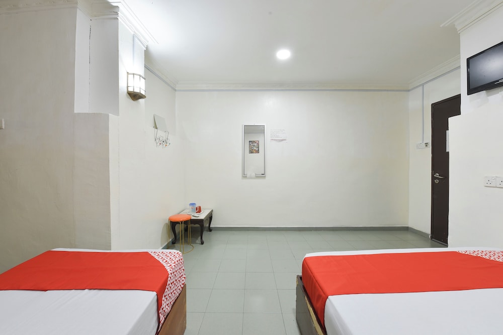 Hotel O Indah 43/50