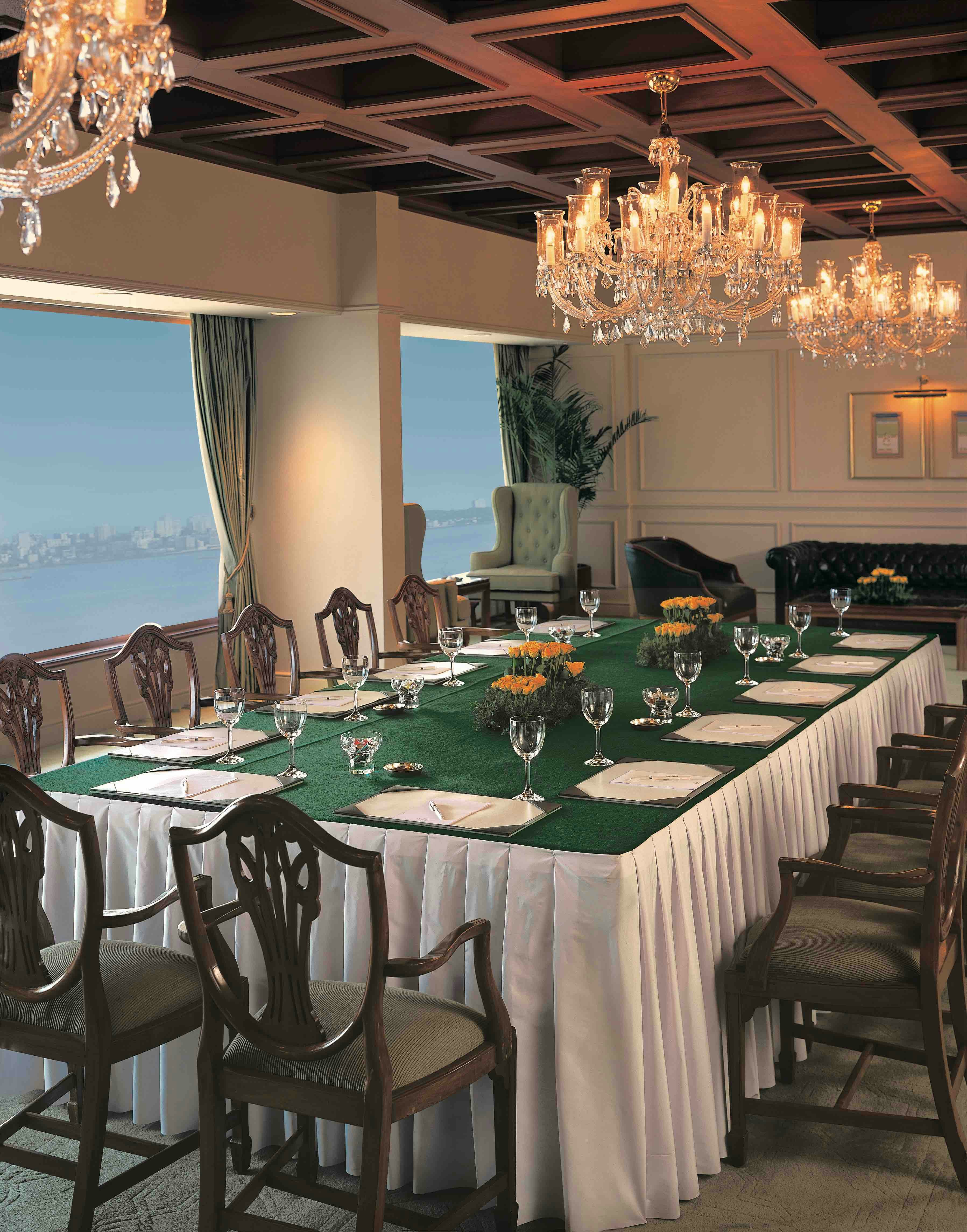 The Oberoi Mumbai 51/61