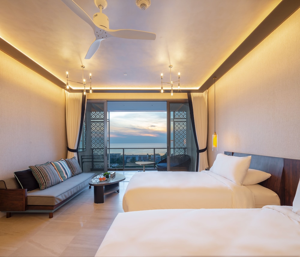 Baba Beach Club Hua Hin Luxury Pool Villa Hotel by Sri Panwa 12/51