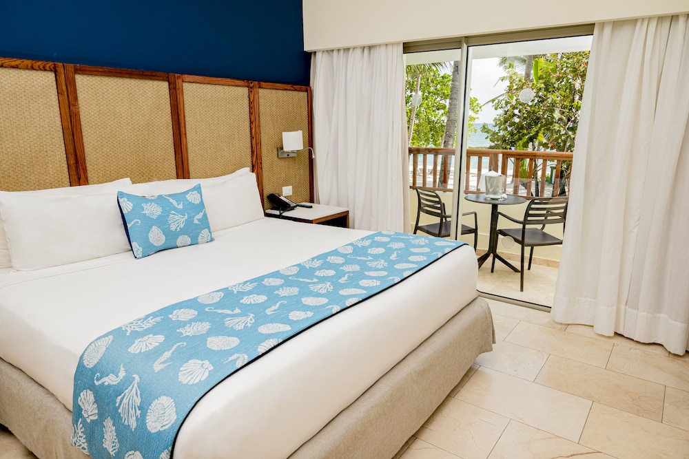 Impressive Premium Punta Cana 13/40