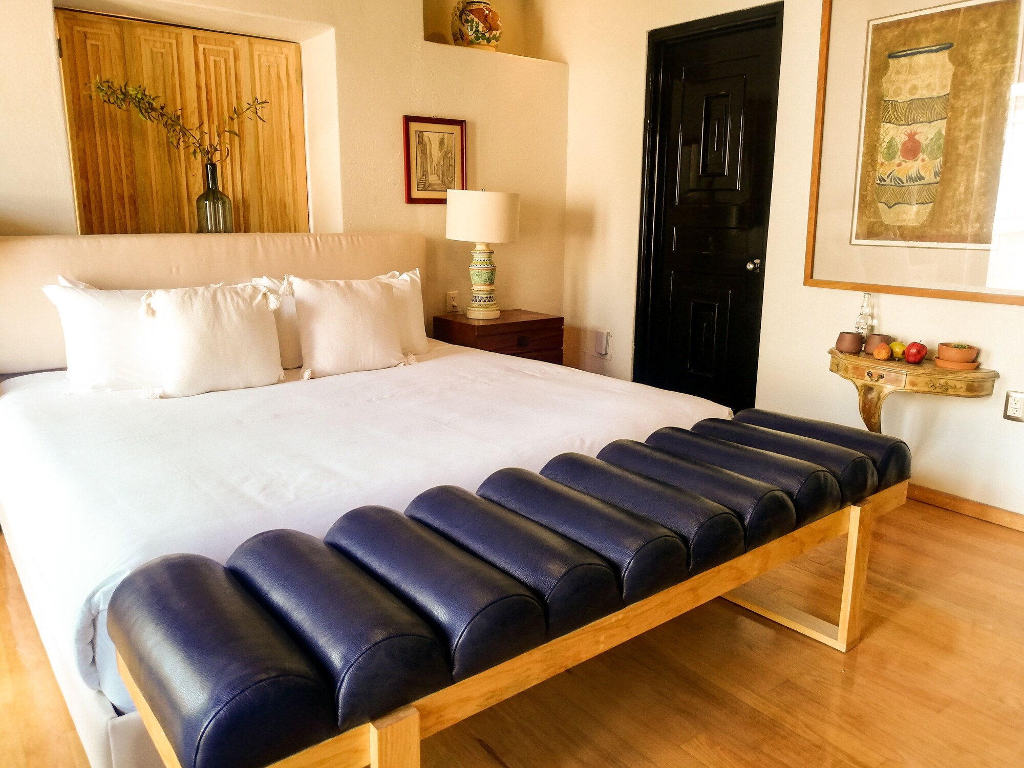 DELUXE, SUITE
