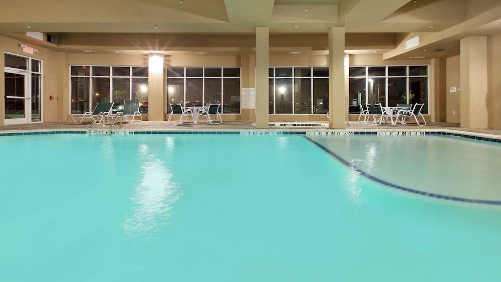 Holiday Inn Garland 7/73