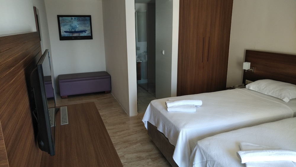 Palmera Hotel 11/50