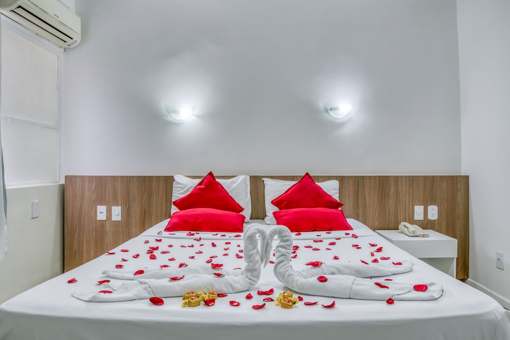 Praia Hotel Enseada 52/63