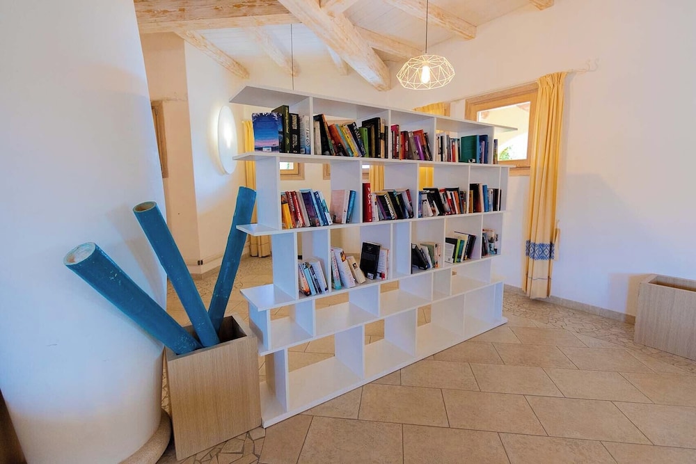 Lobby at Janna e Sole, BUDONI