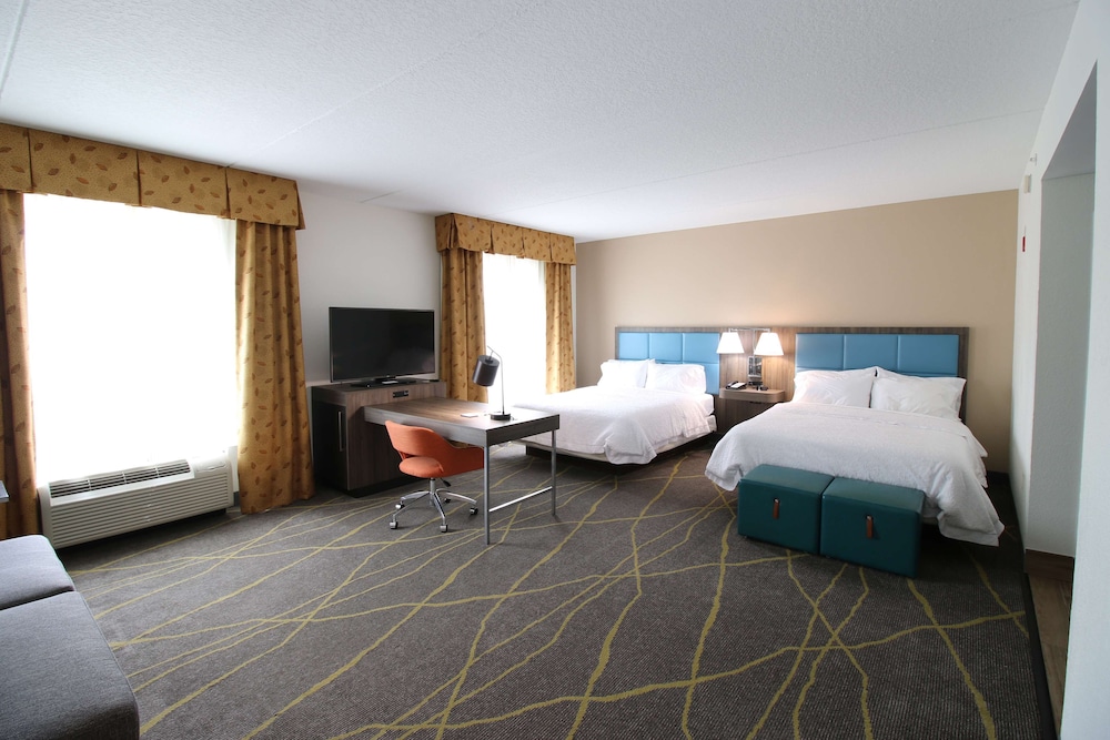 Hampton Inn Suites Palm Coast 30/72