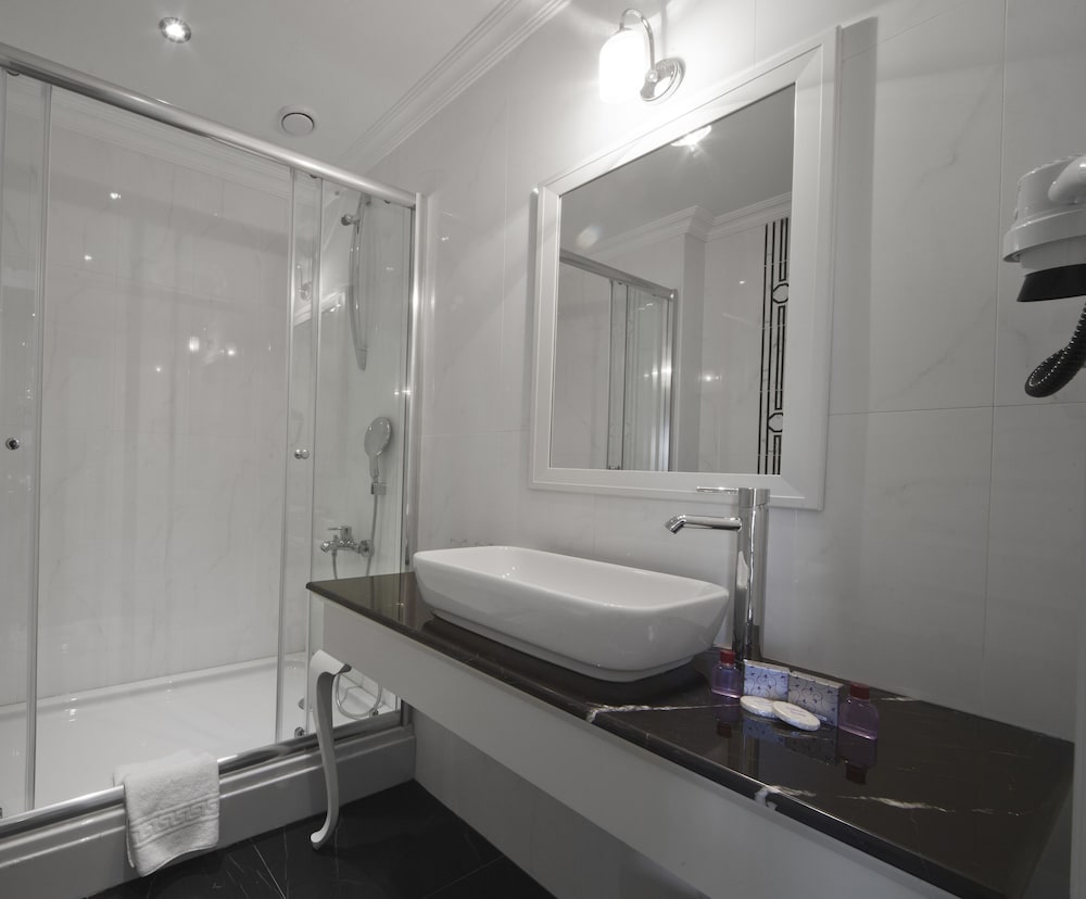 Aren Suites 41/44