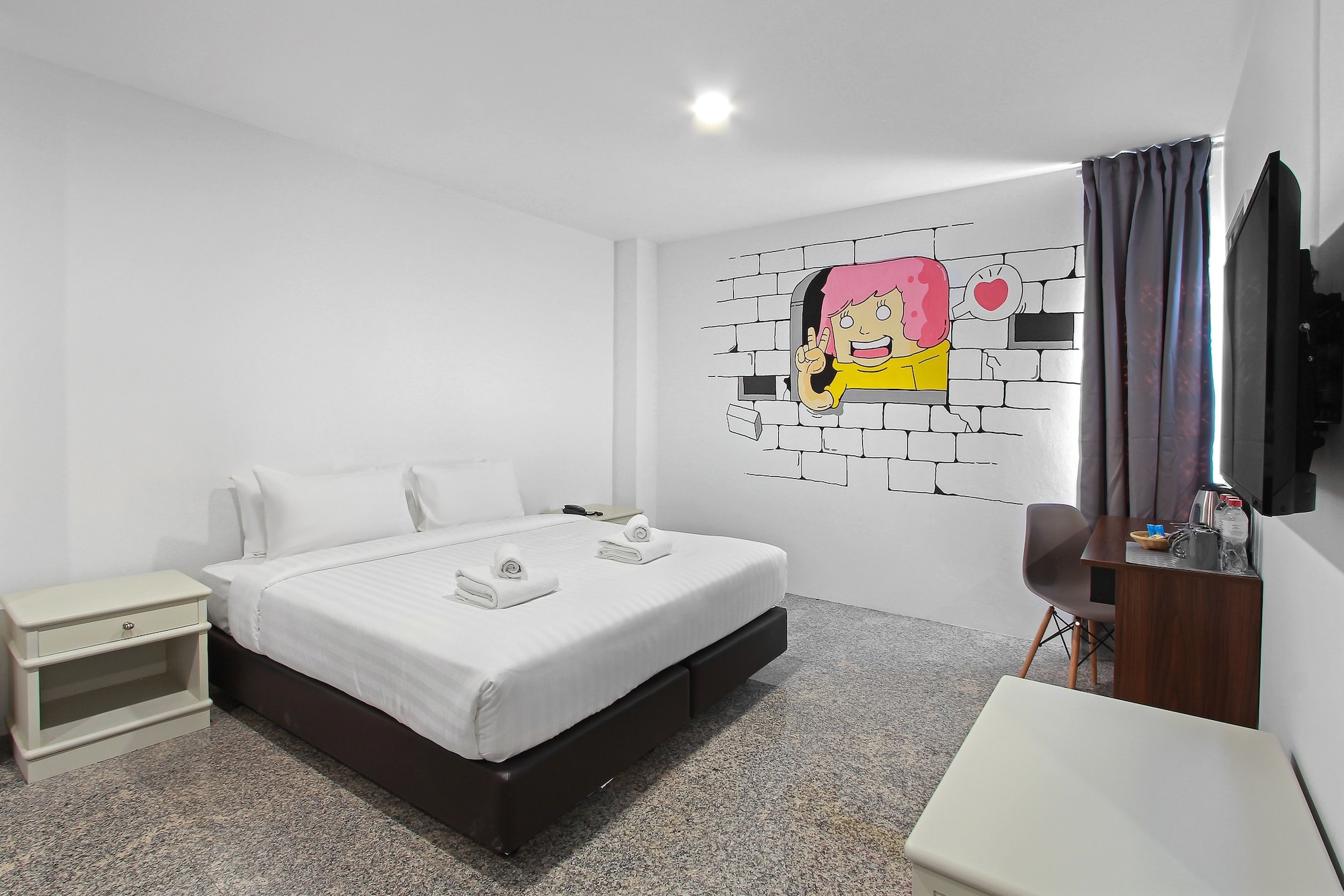 PREMIER, KING BED