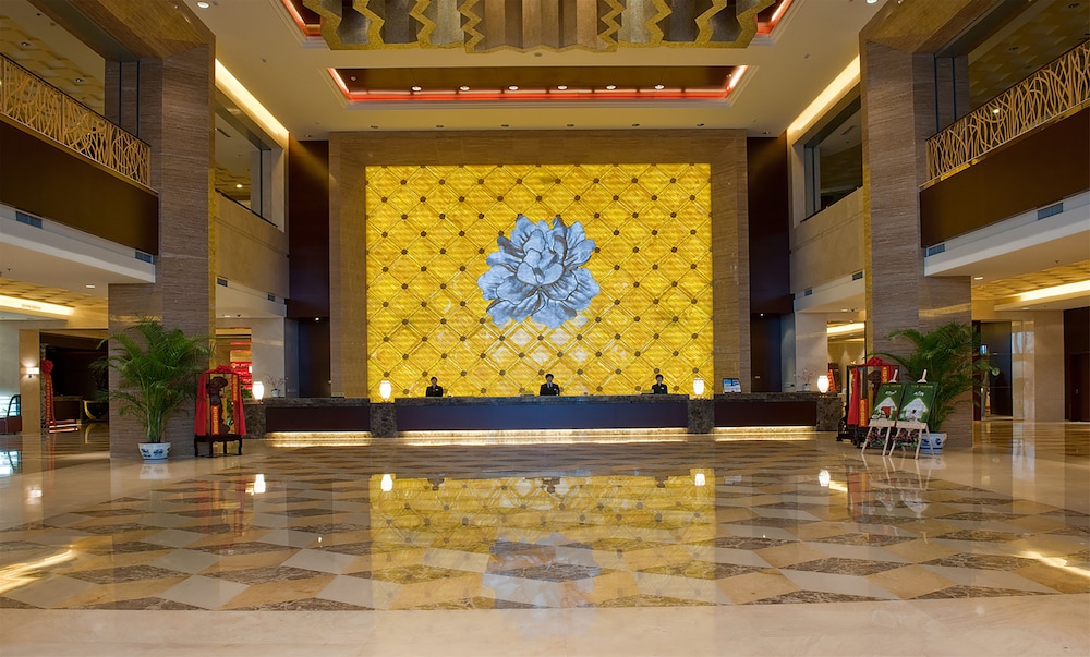 Golden Mountain International Hotel 4/49