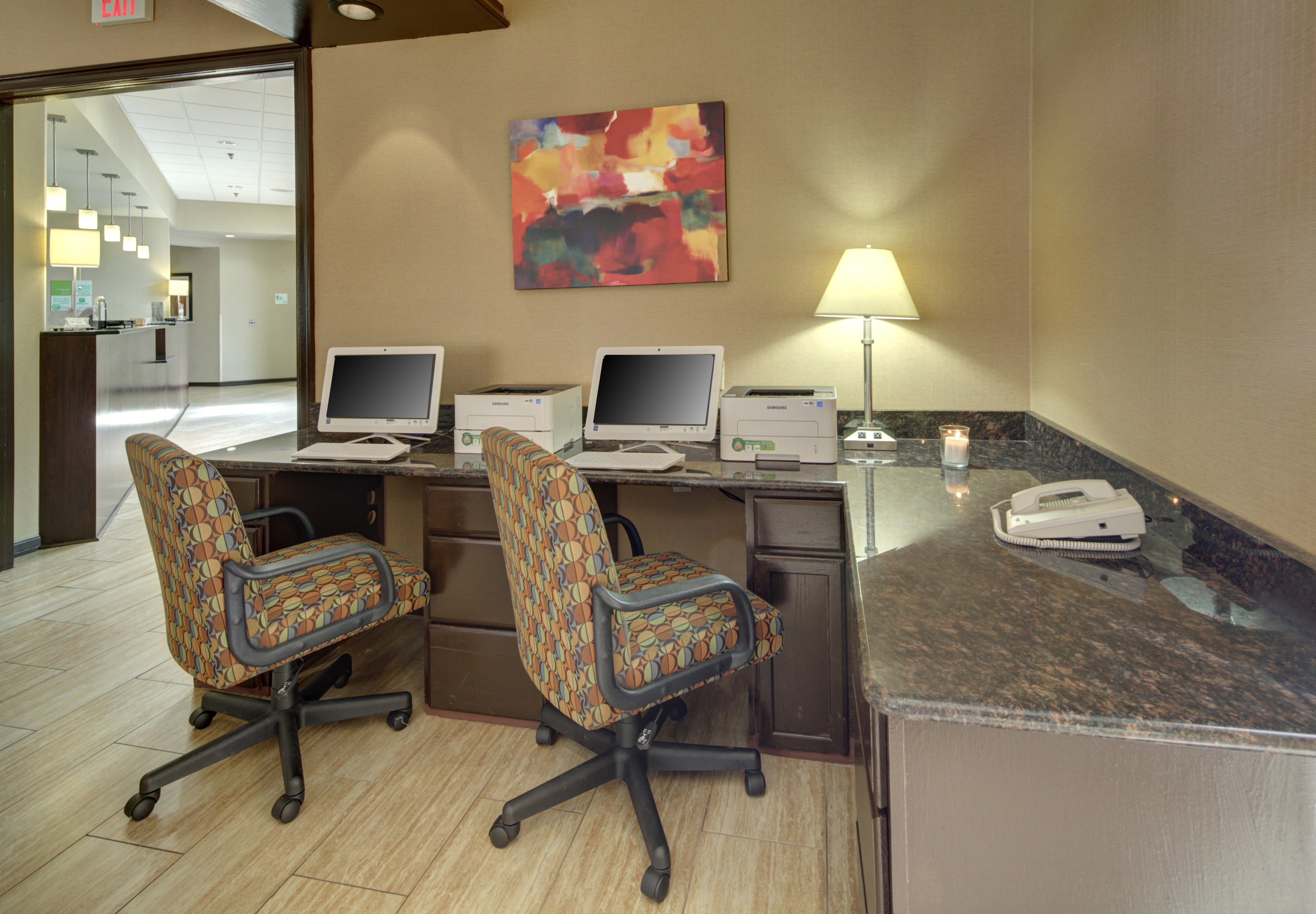 Holiday Inn Staunton Conference Center 64/73