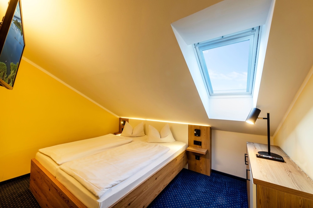Suite, Double Bed