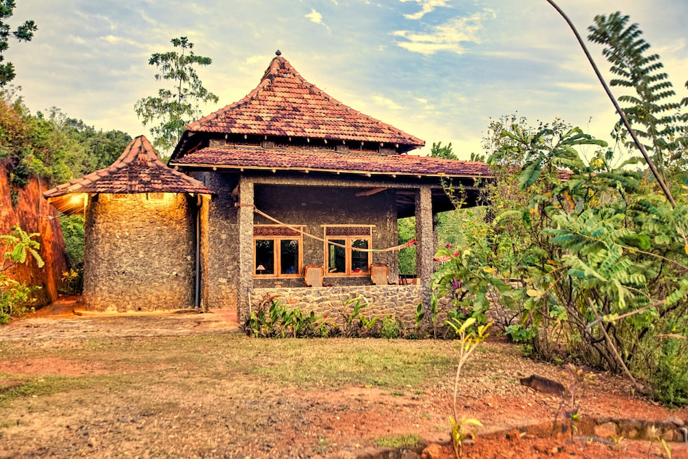 Kurulu Estate 2/50