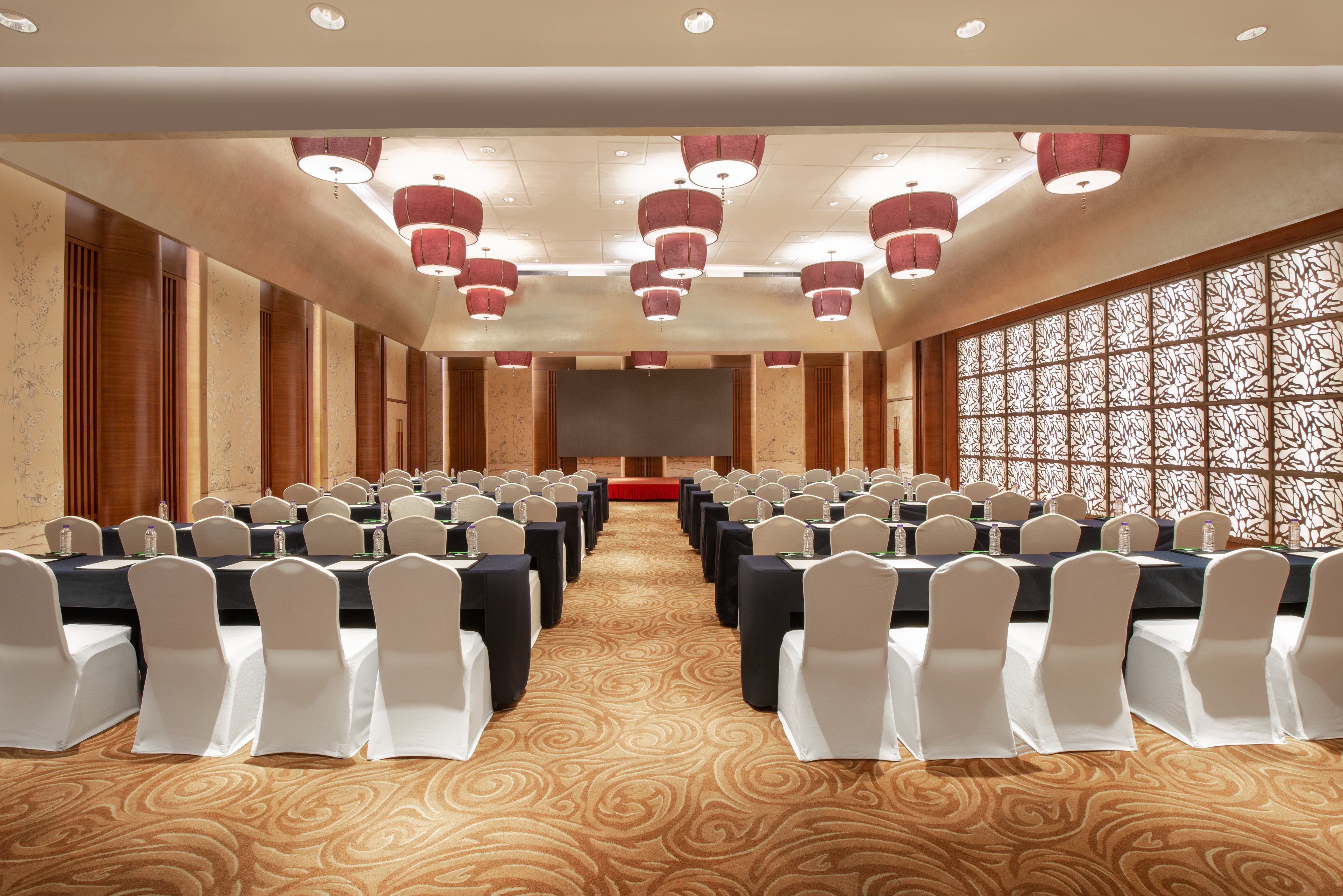 HOLIDAY INN SHAOXING 38/44