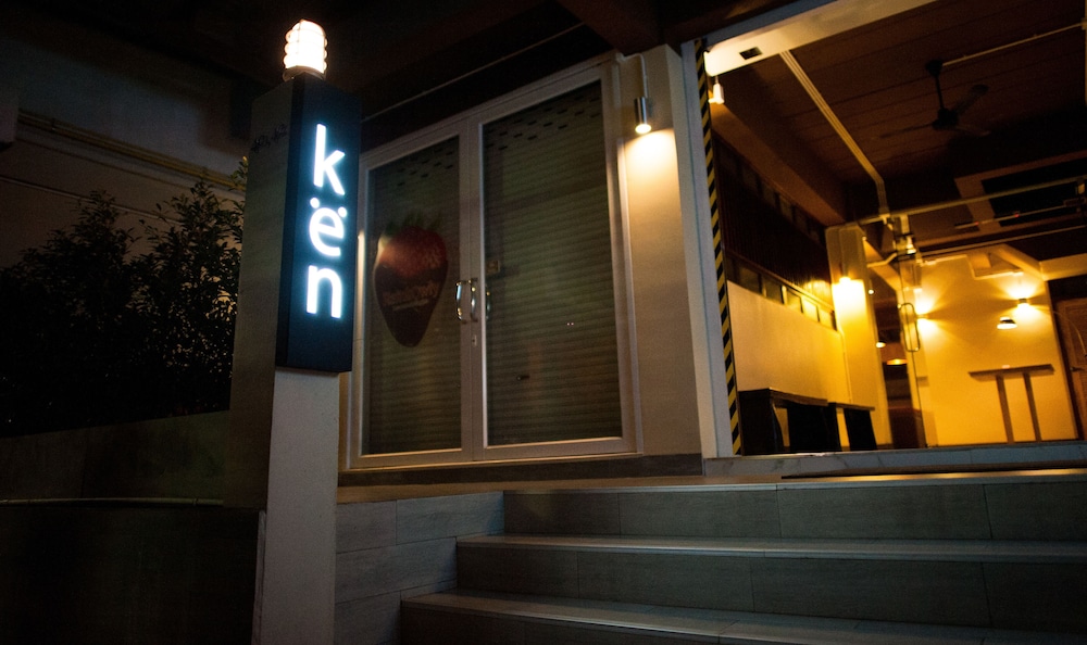 Kencozy Accommodation 52/63