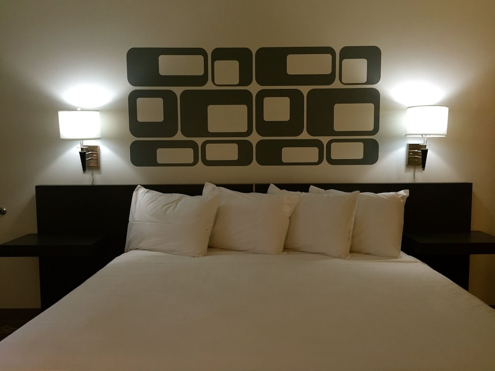 University Inn Tempe 19/45