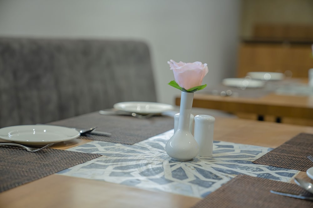 Zip by Spree Hotels Chakan 37/50