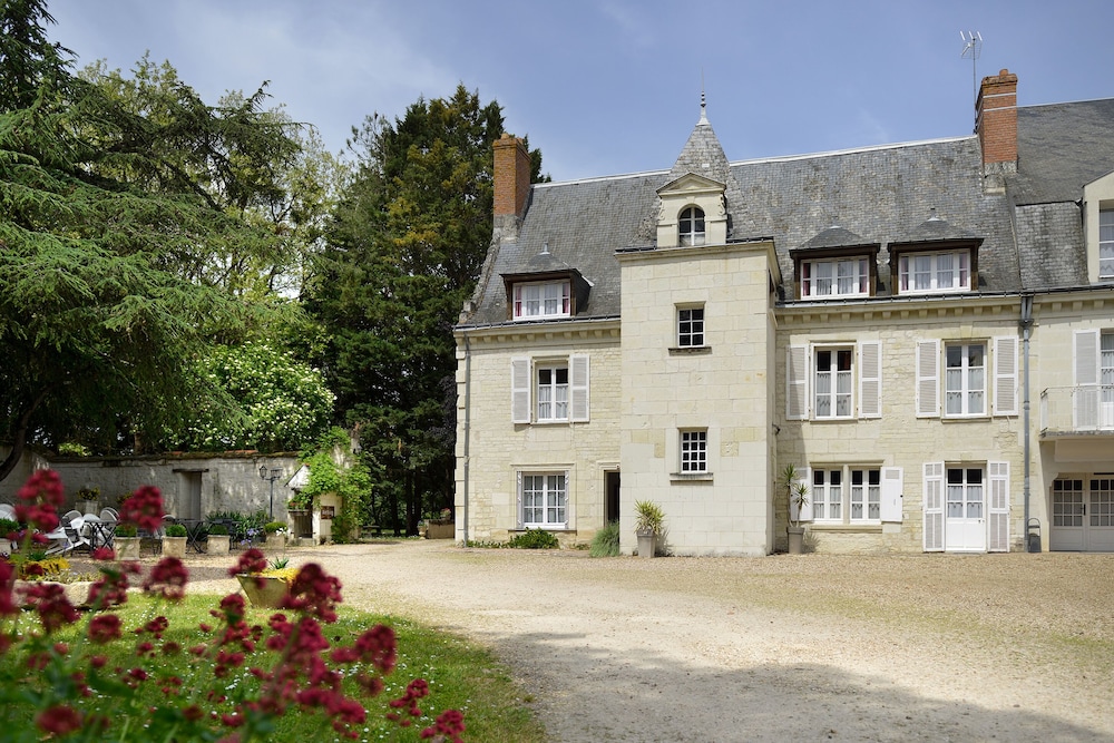 MANOIR DE LA GIRAUDIERE 37/42