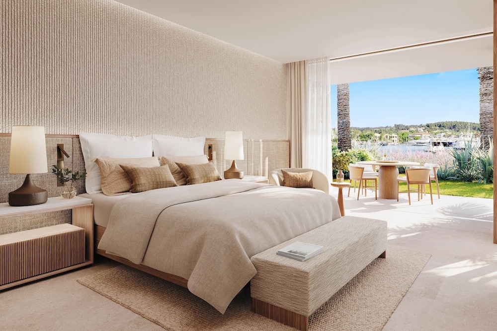1 BEDROOM, RESIDENCE, MARINA FRONT, PRIVATE GARDEN