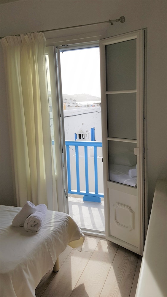 Hotel Lefteris 33/67