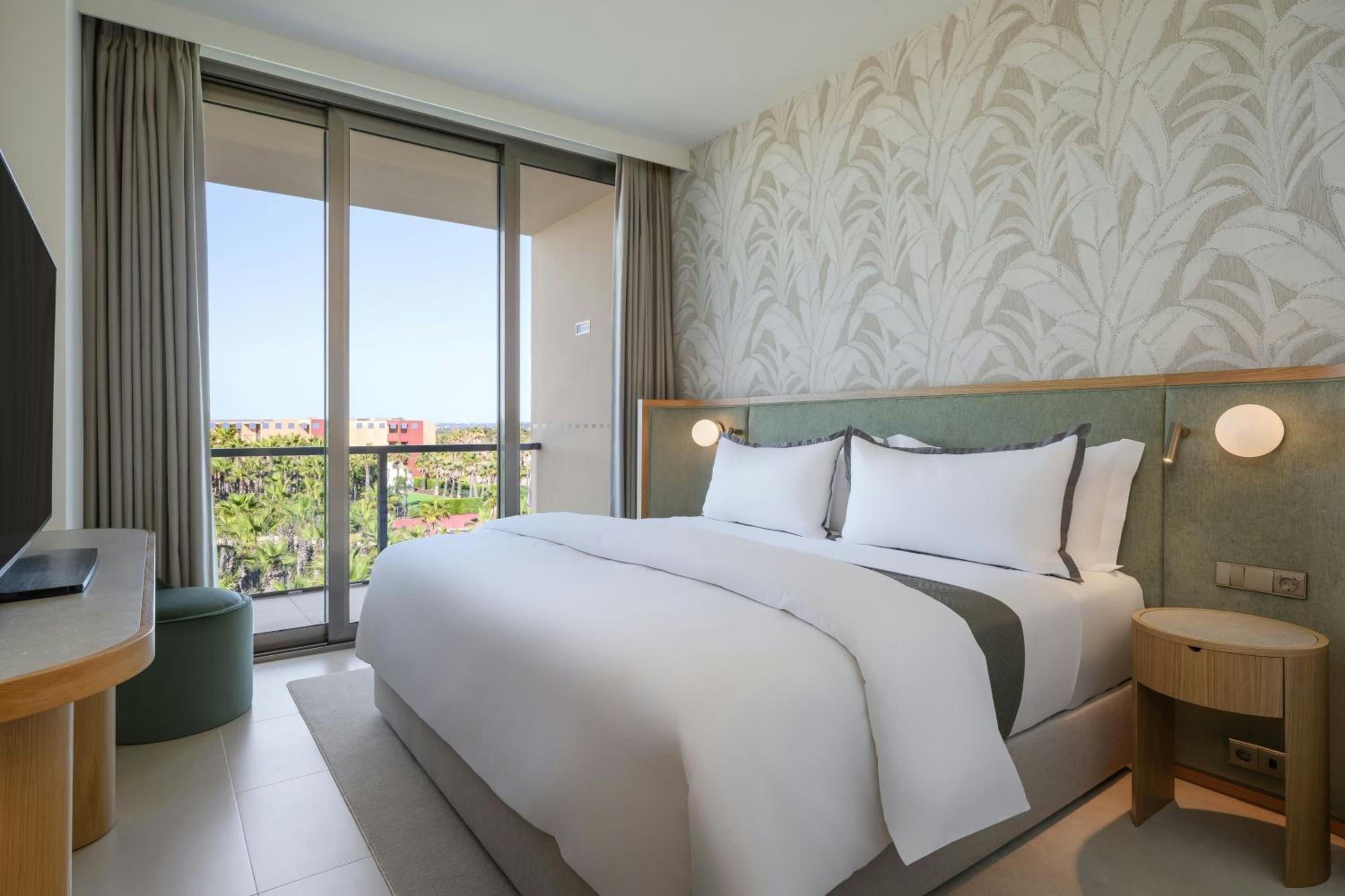 Junior Suite, King Bed, Resort View, Balcony