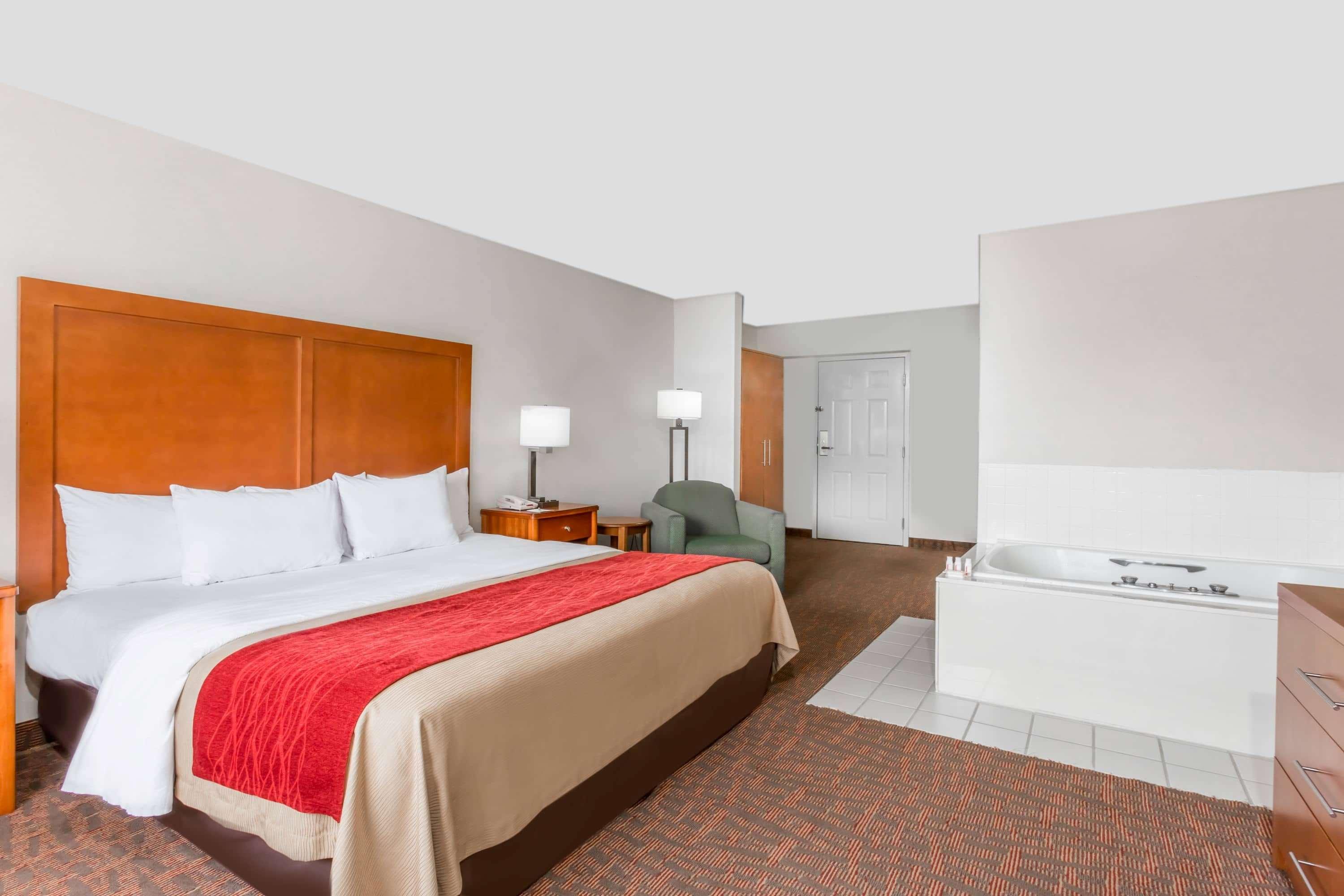 Days Inn by Wyndham Williamsburg Historic Area 7/17