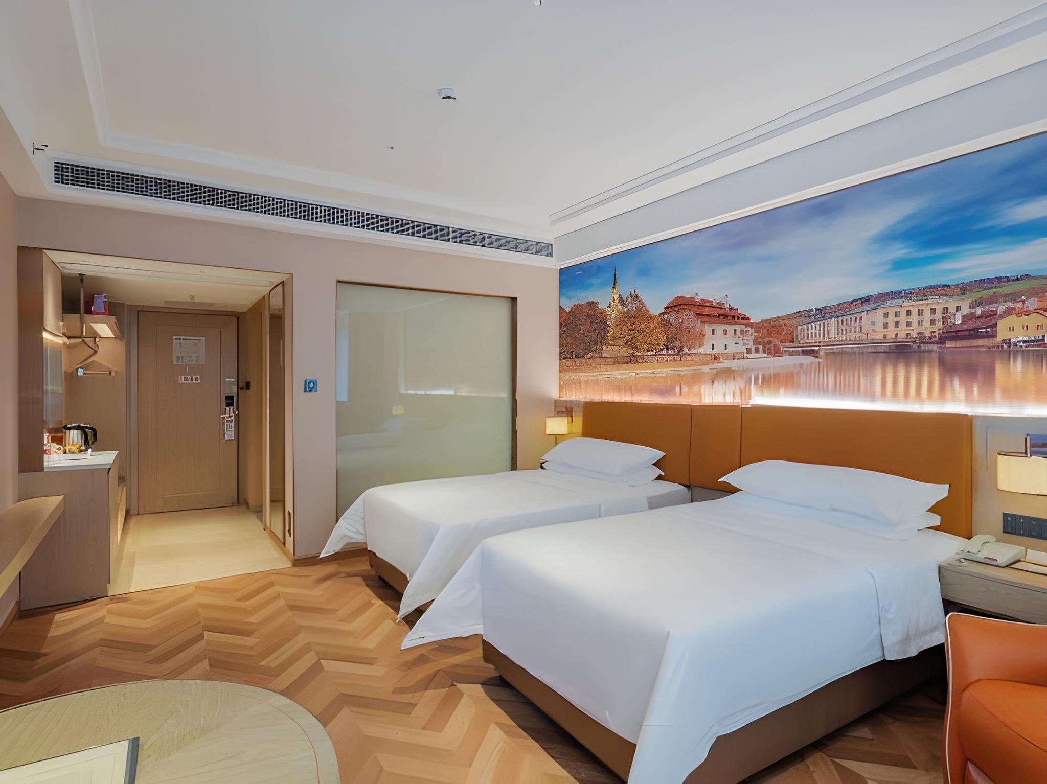 Vienna Hotel (Shenzhen Aiguo Road) 19/40