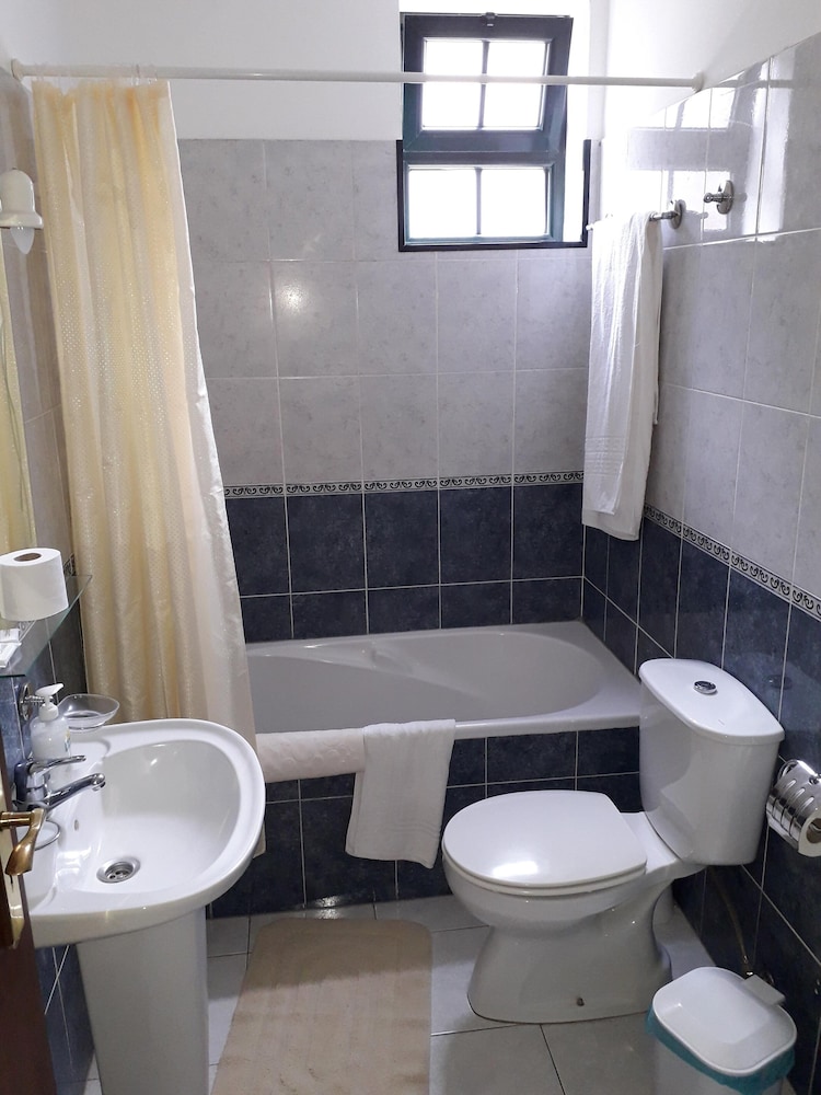 Pensao Residencial Mirasol 48/50