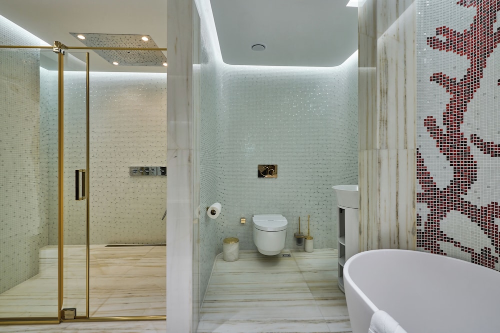 Rayelin Hotel Old City 50/50