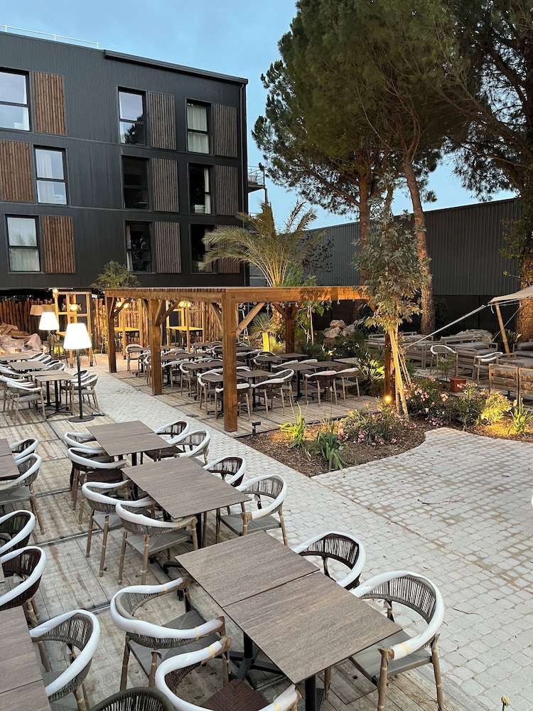 The Originals Le Relais D Aubagne 54/58
