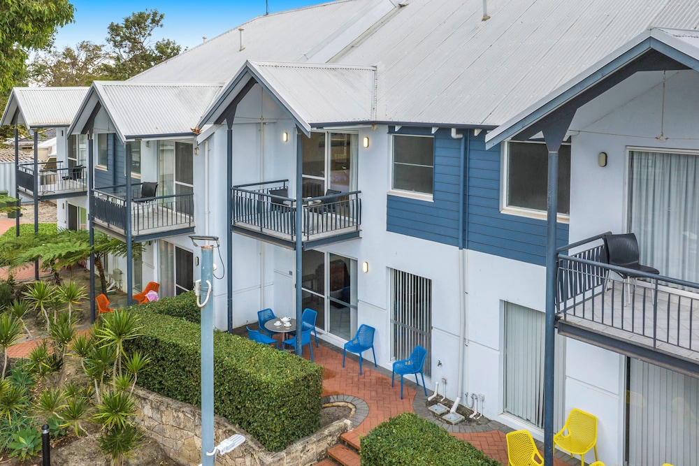 MANDURAH QUAY RESORT 8/72