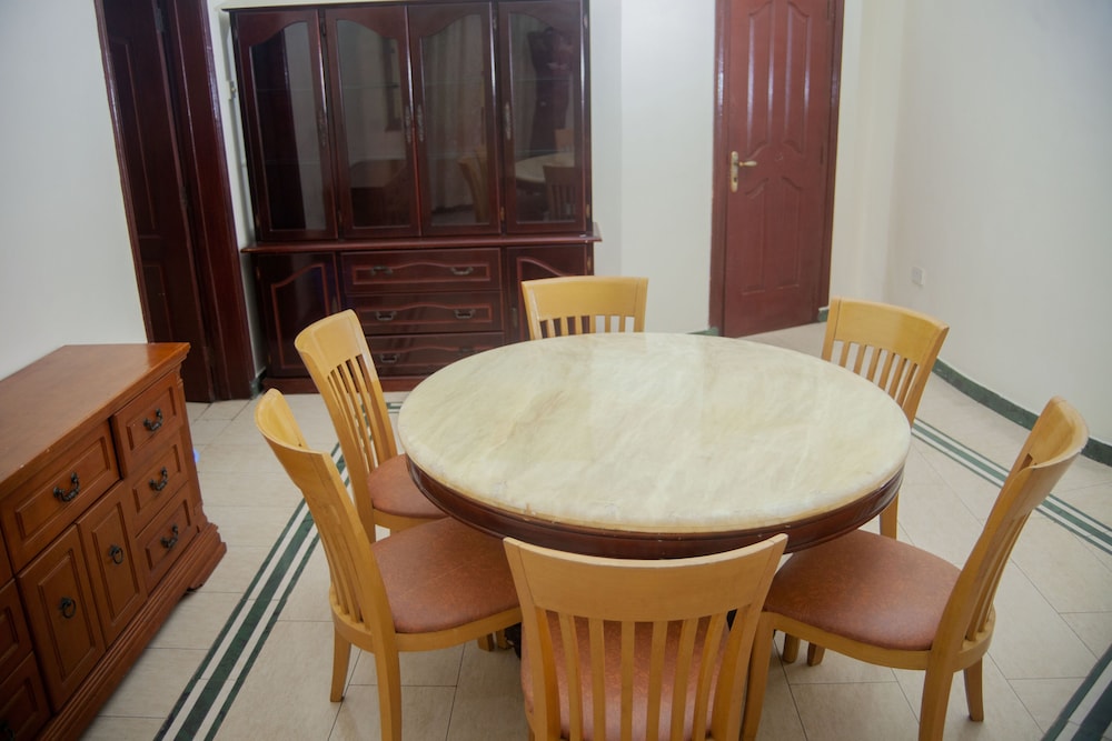 Luxury 2-Bdrm Apartment In Oysterbay 37/50