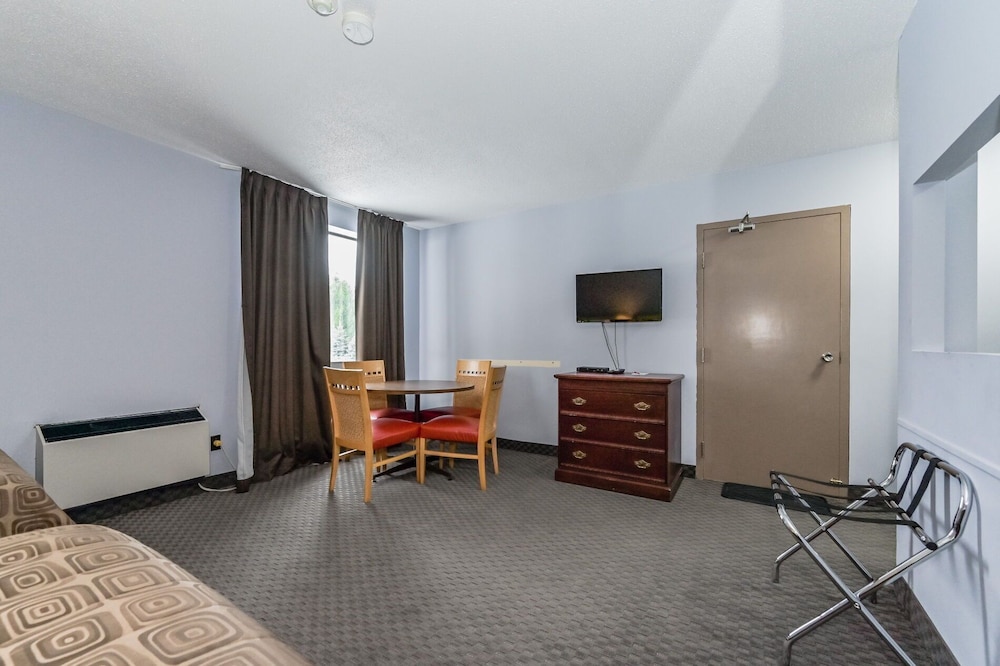 King Hotel 33/49